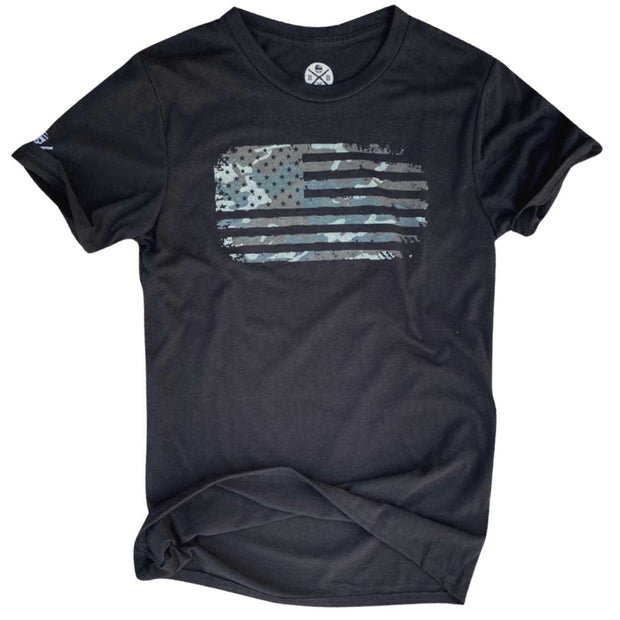 Women's Woodland Camo American Flag Patriotic Weekend Fit T-Shirt (Black)